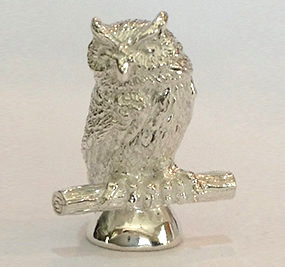1C- Owl figurine